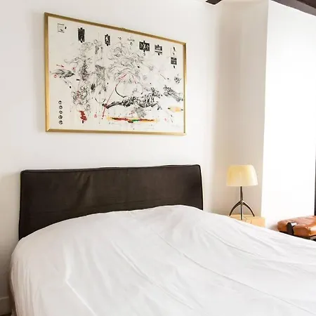 Small Triplex * Paris