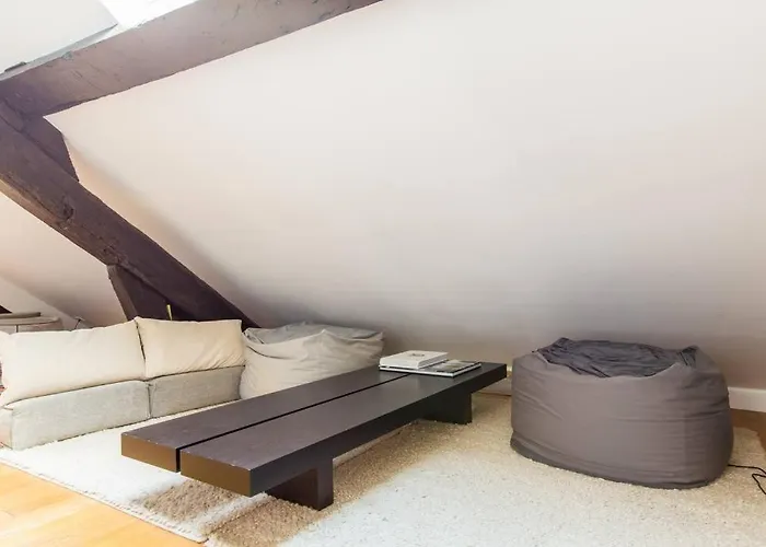 Apartment Small Triplex *