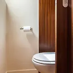 Small Triplex פריז
